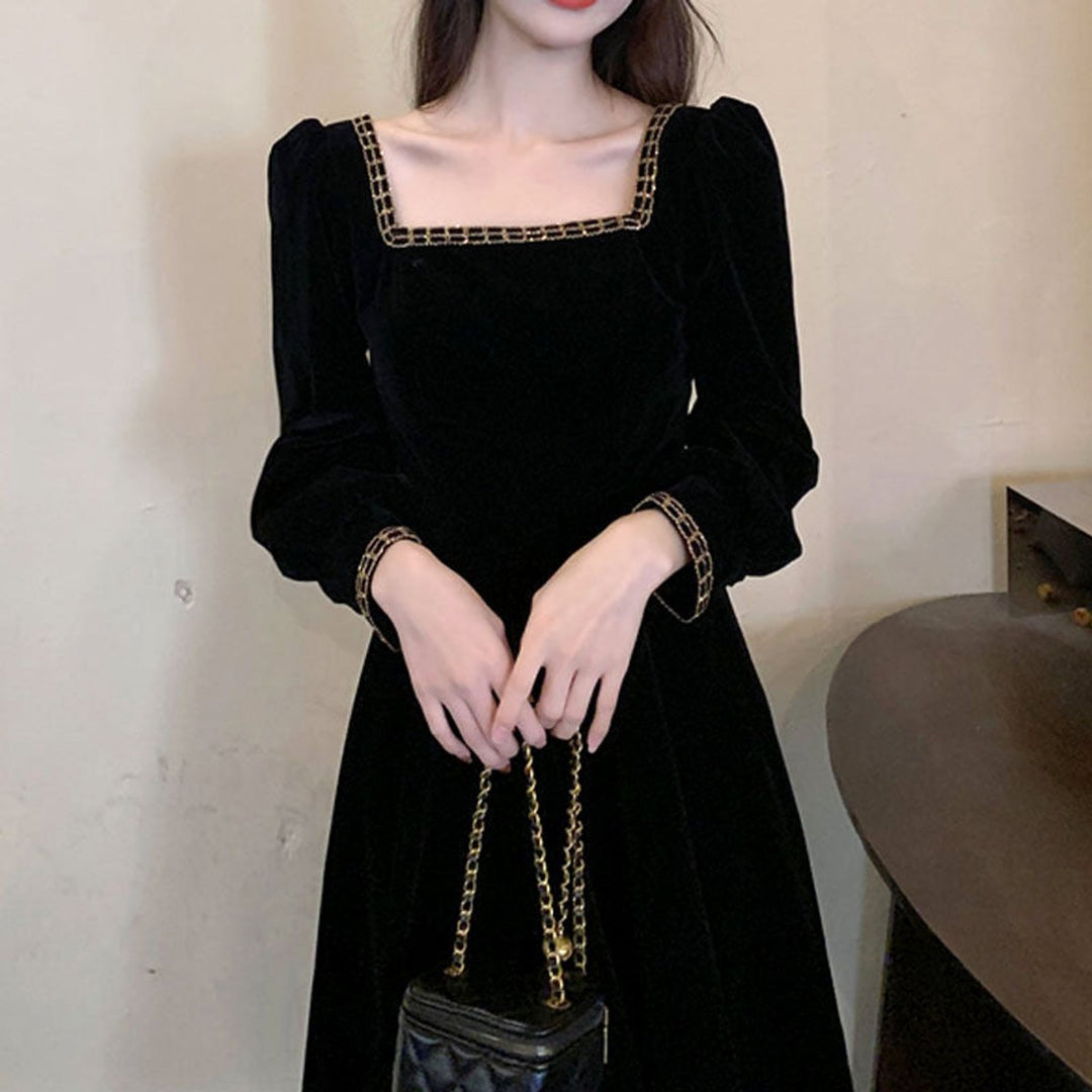 Women's Black Velvet Party Dress Square Neck Puff Sleeve Midi
