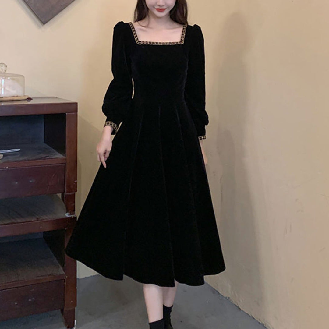 Women's Black Velvet Party Dress Square Neck Puff Sleeve Midi