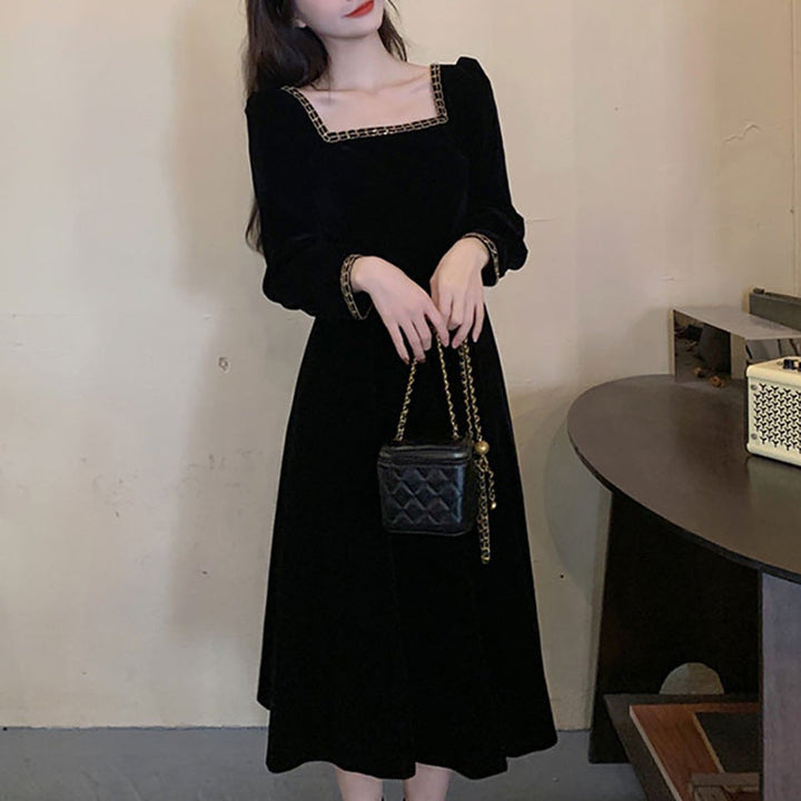 Women's Black Velvet Party Dress Square Neck Puff Sleeve Midi