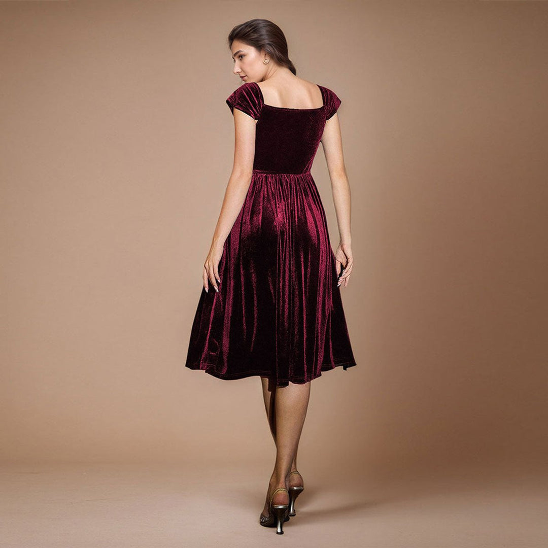 Women's Burgundy Velvet Party Dress Sweetheart Midi A-Line