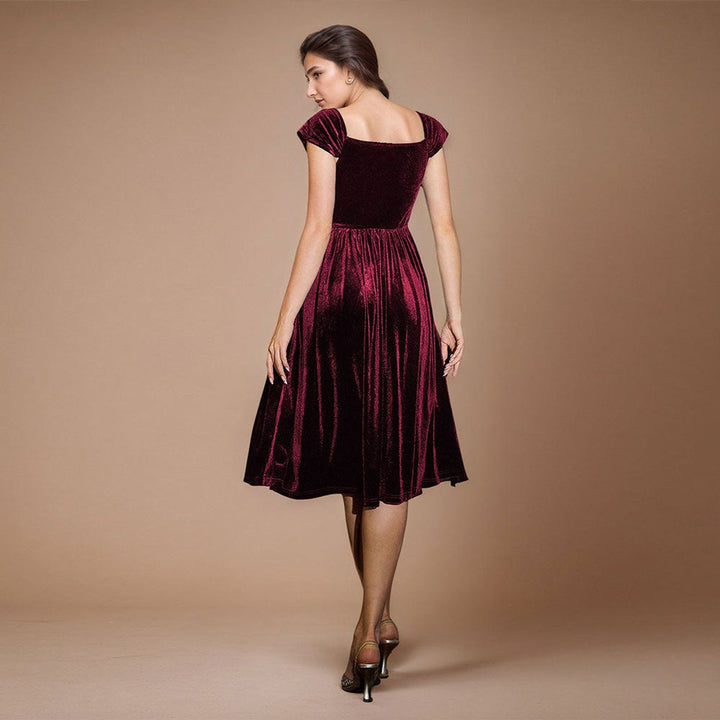 Women's Burgundy Velvet Party Dress Sweetheart Midi A-Line