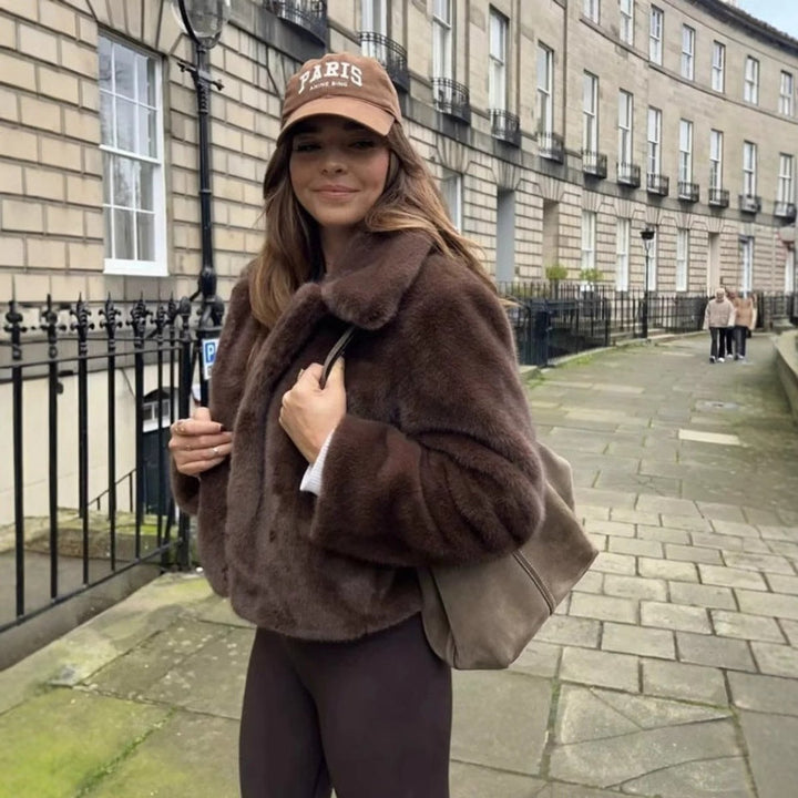 Women's Classic-Collar Cropped Faux Fur Coat