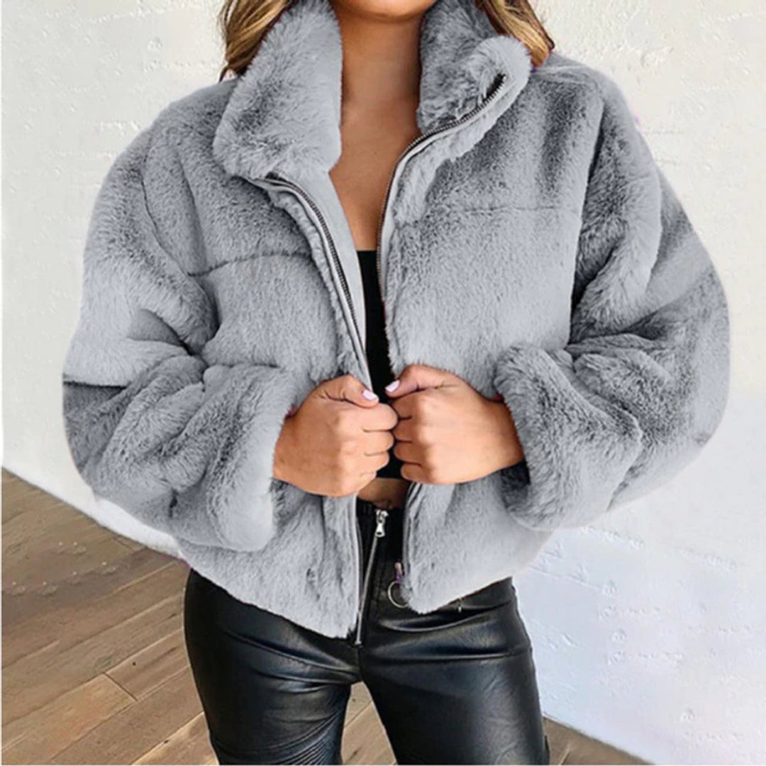 Women's Fluffy Zip-Up Short Faux Fur Coat