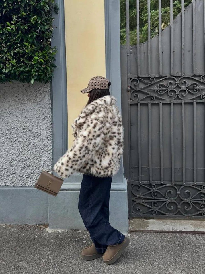 Women's Leopard Print Cropped Faux Fur Coat