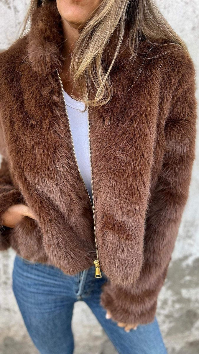 Women's Luxe Zip-Up Short Faux Fur Coat