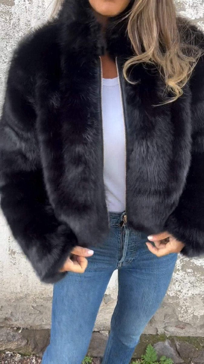 Women's Luxe Zip-Up Short Faux Fur Coat