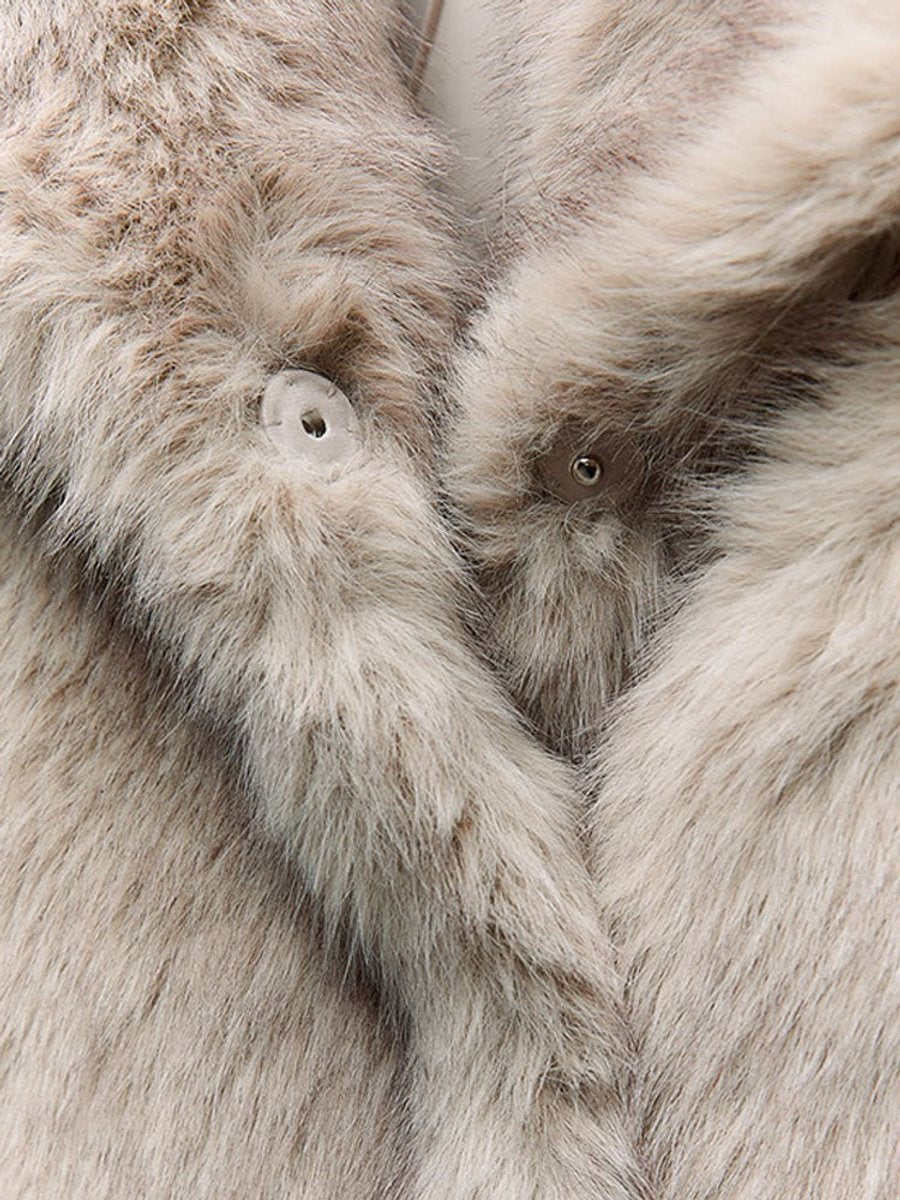 Women's Luxurious Oversized Faux Fur Coat