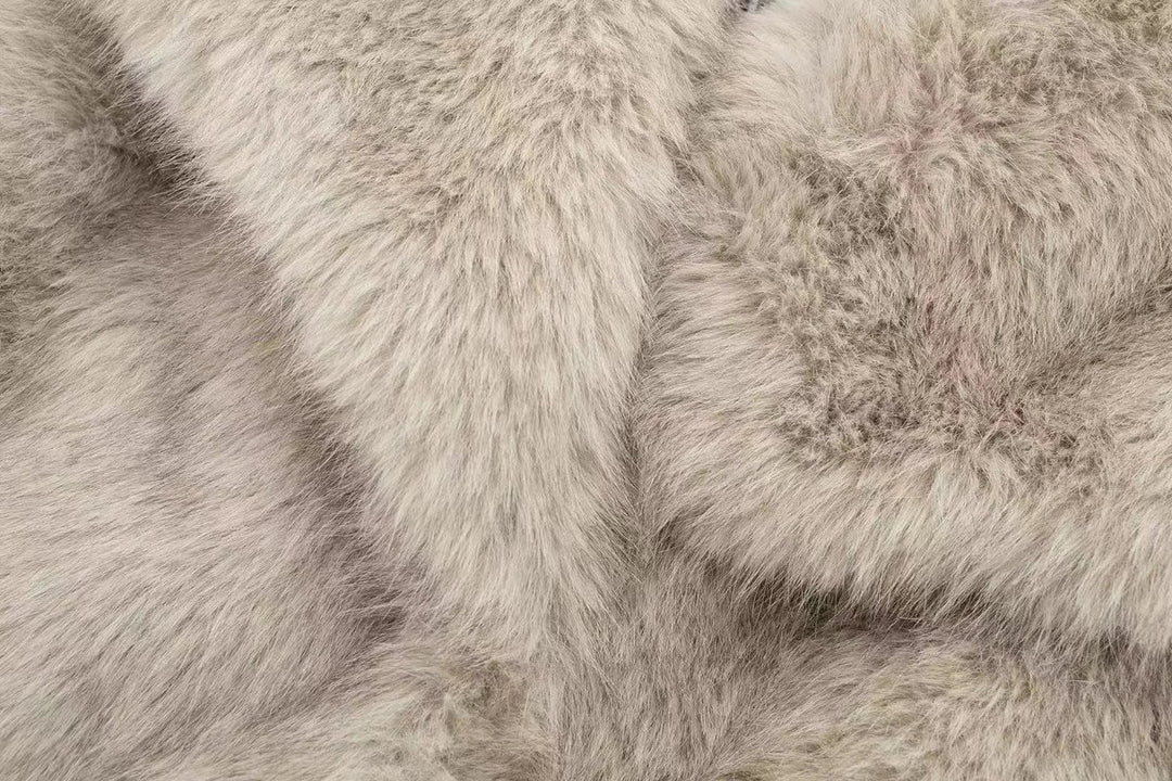 Women's Luxurious Oversized Faux Fur Coat