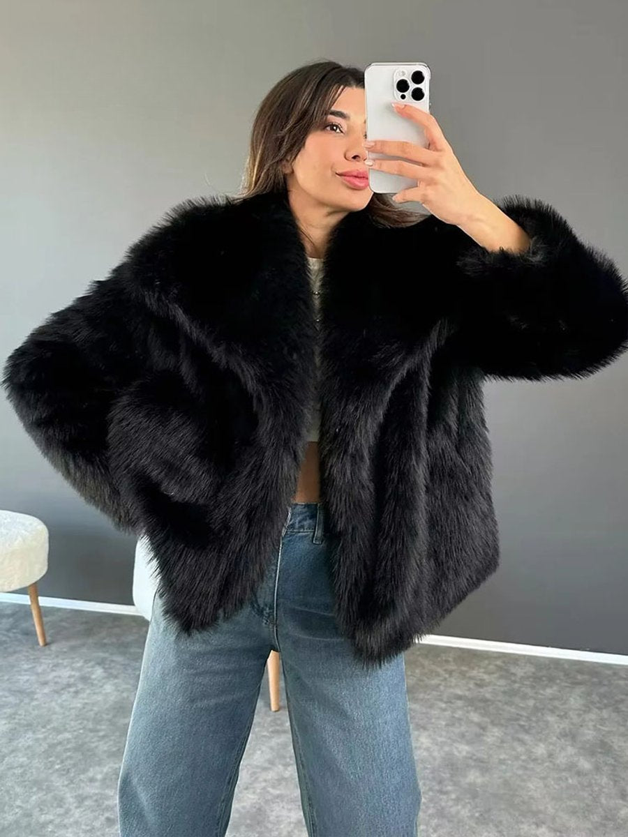 Women's Luxurious Oversized Faux Fur Coat