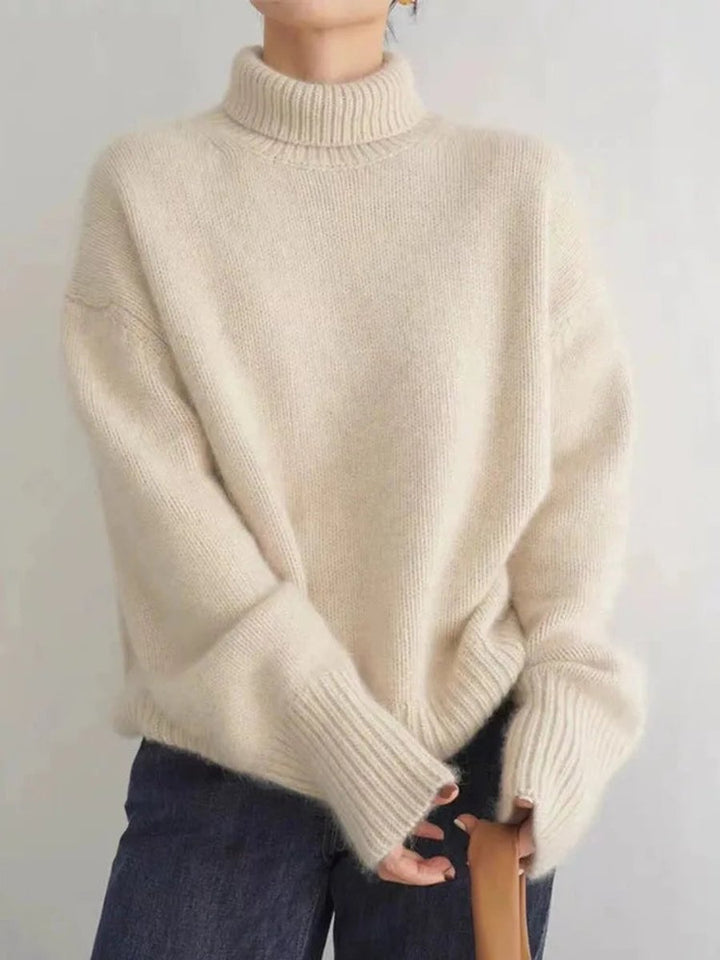 Women's Oversized Cashmere-Knit Turtleneck Jumper