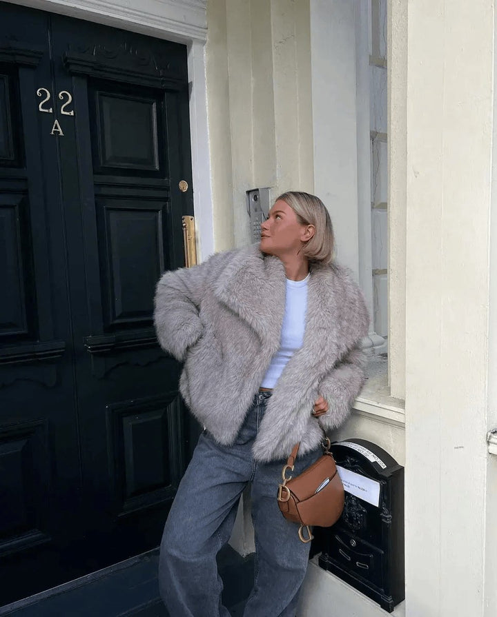 Women's Oversized Fluffy Faux Fur Coat Cropped Jacket
