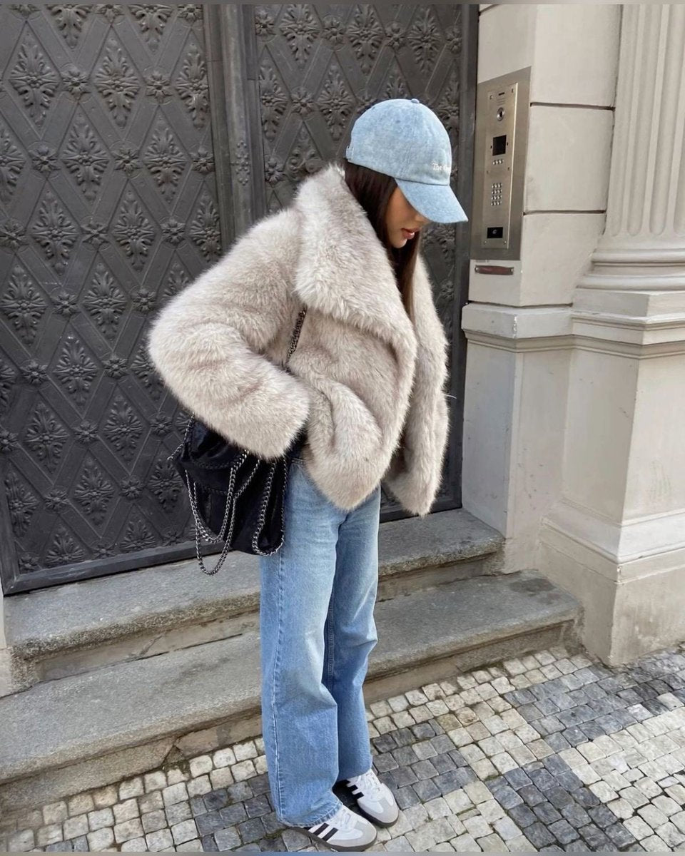 Women's Oversized Fluffy Faux Fur Coat Cropped Jacket
