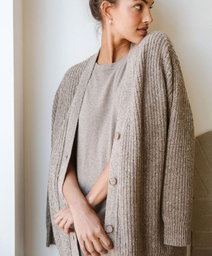 Women's Oversized Knit Cardigan Relaxed V-Neck Button-Up