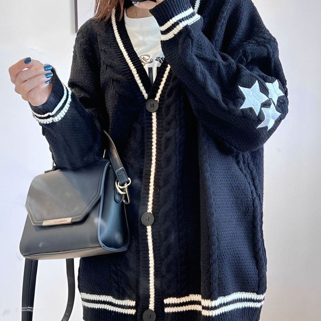 Women's Oversized Knit Cardigan V-Neck Cable Star Patch