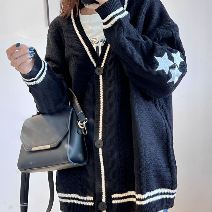 Women's Oversized Knit Cardigan V-Neck Cable Star Patch