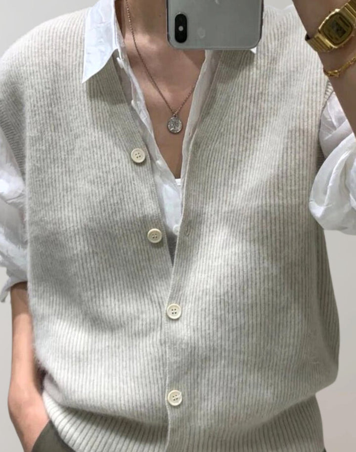 Women's Oversized Knit Cardigan Vest Button-Front Sleeveless