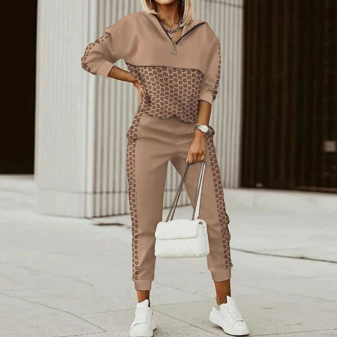 Women's Relaxed Fit Quarter-Zip Printed Jogger Tracksuit Set - Brown