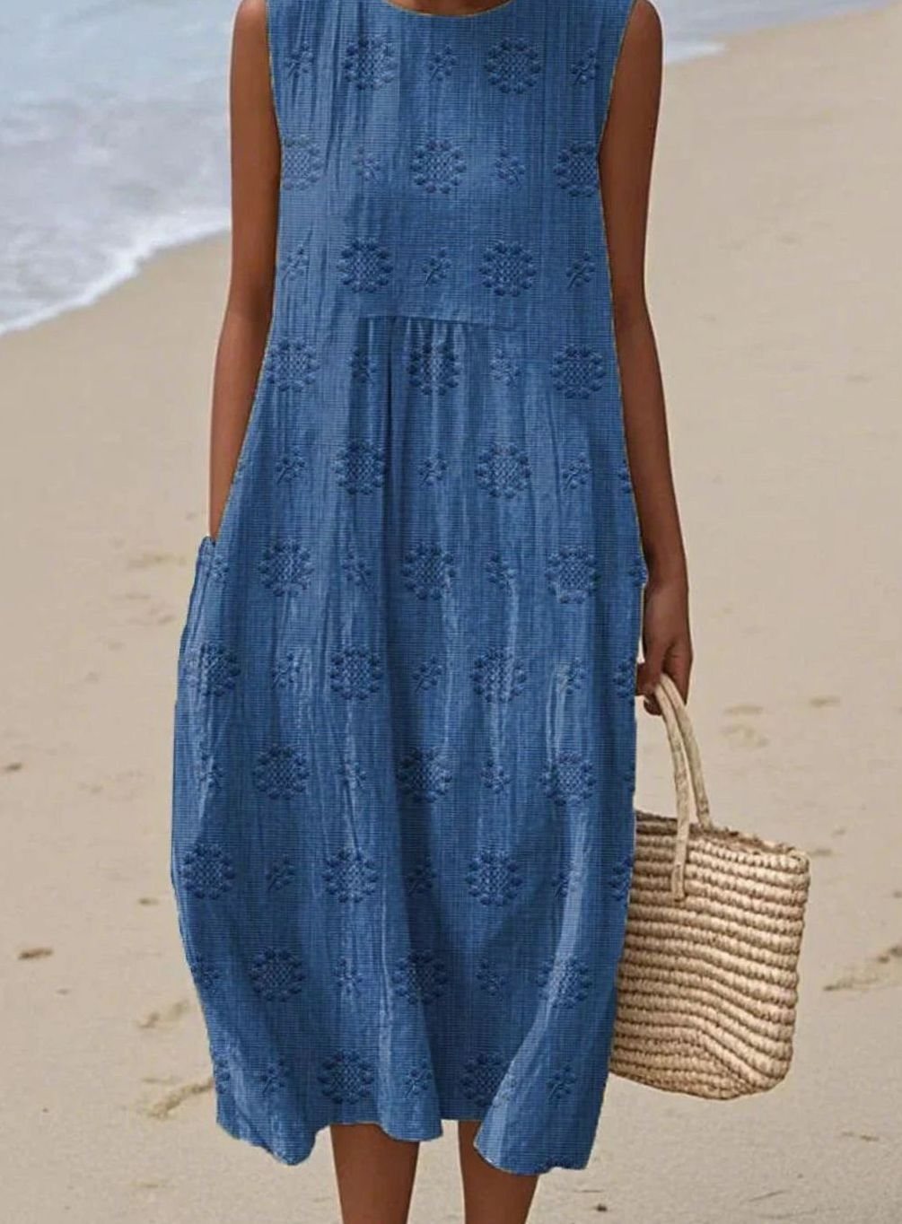 Women's Sleeveless Textured Midi Smock Dress Pockets