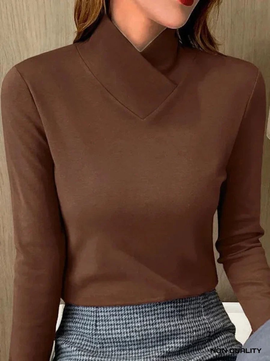 Women's Slim-Fit Long-Sleeve Turtleneck Jumper