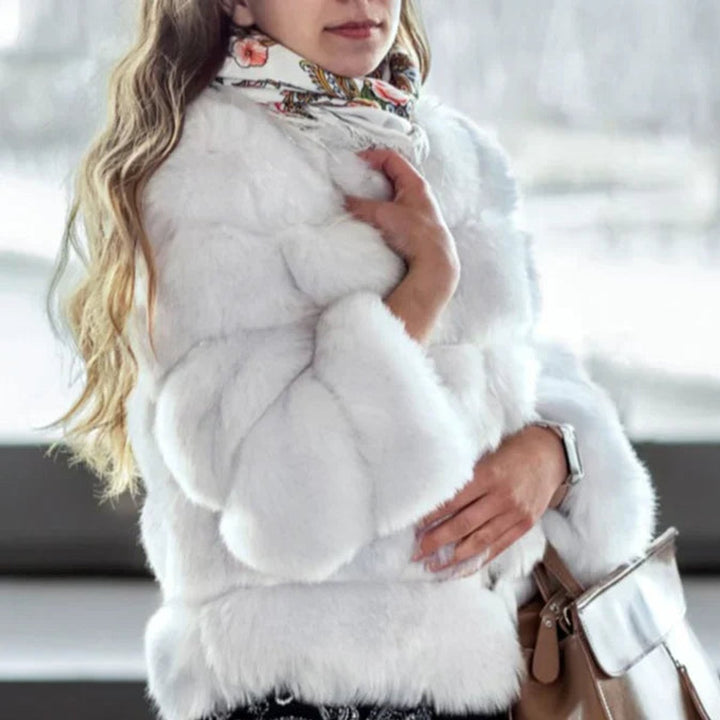 Women's Thick Fluffy Short Faux Fur Coat Hook Fastening