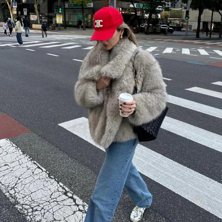 Women's Vegan Faux Fur Coat Fluffy Long-Sleeve Jacket