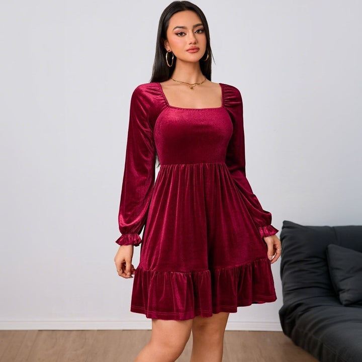 Women's Velvet Party Dress Square-Neck Puff-Sleeve Tiered Skater